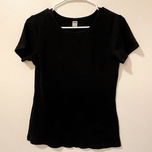 Old navy ribbed tee shirt